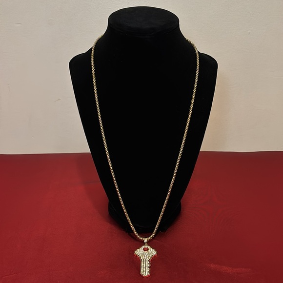 Rhinestone Key Pendant Necklace - Picture 1 of 4